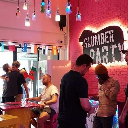 Slumber Bangkok Soi 1 Pansiyon Dış mekan fotoğraf
