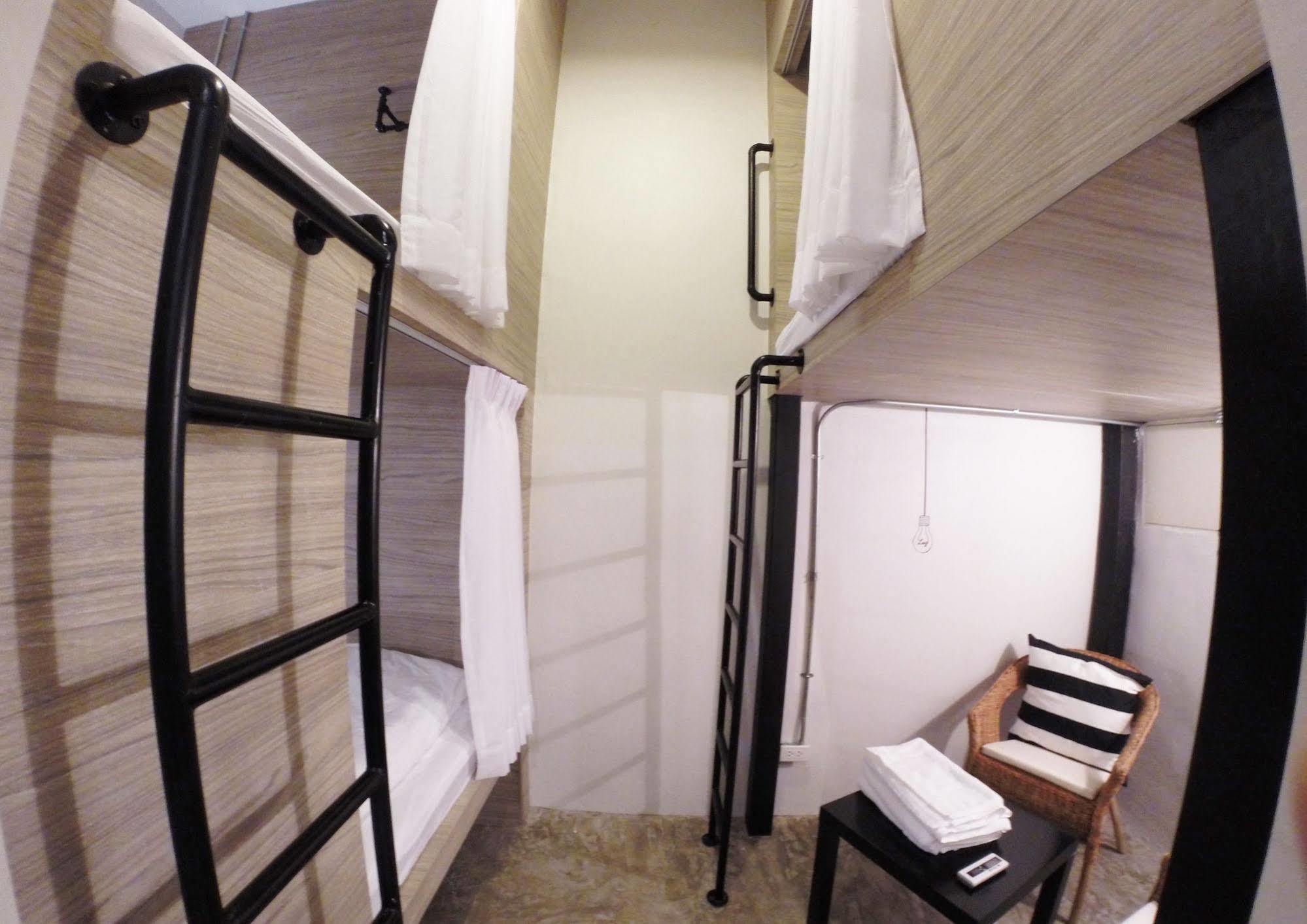 Slumber Bangkok Soi 1 Pansiyon Dış mekan fotoğraf