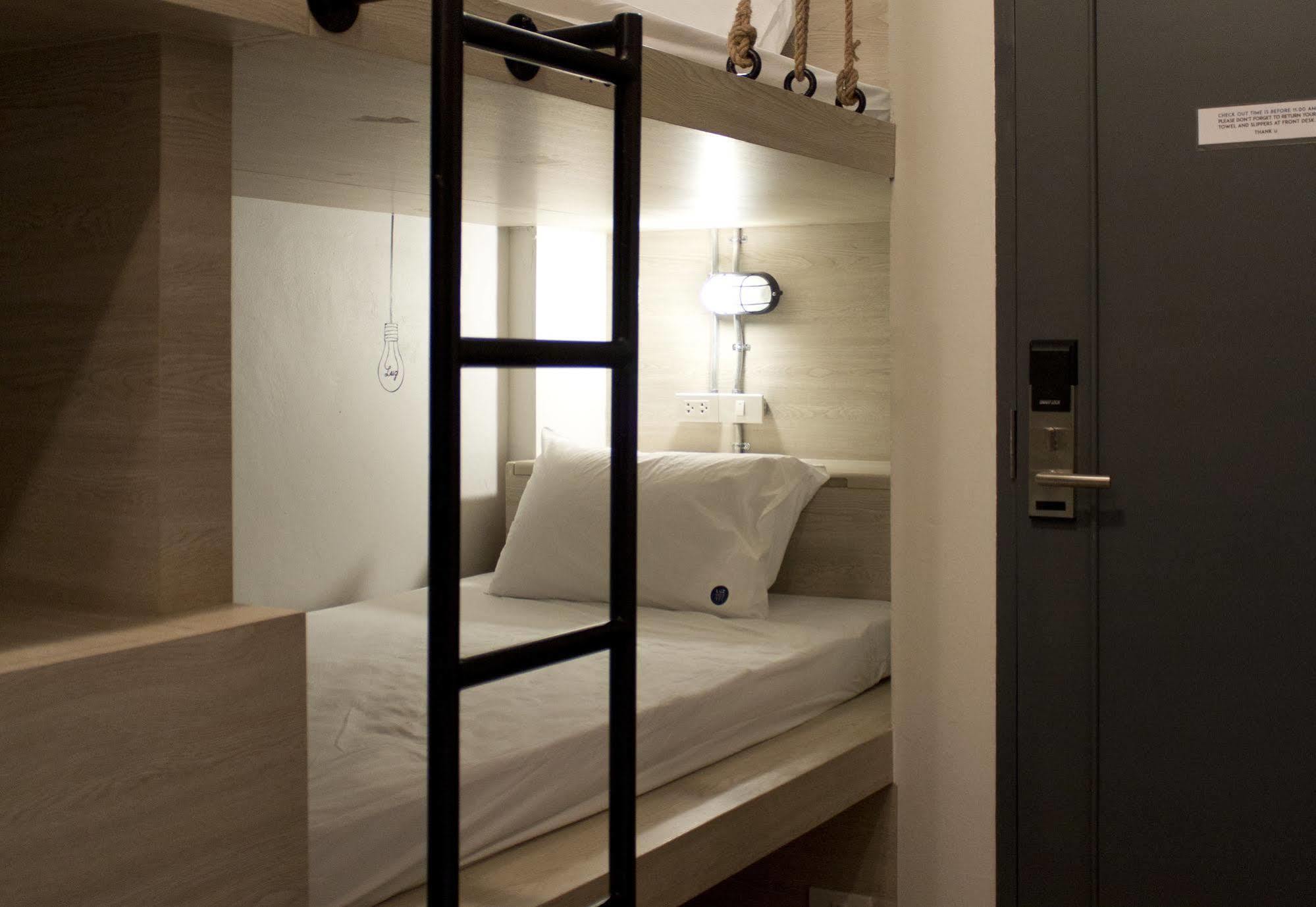 Slumber Bangkok Soi 1 Pansiyon Dış mekan fotoğraf